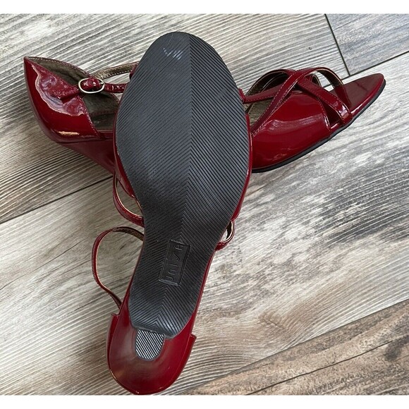 Unisa Women’s Red Patient Open Toe Strappy Heel Sandal Size 8.5 - Picture 6 of 8